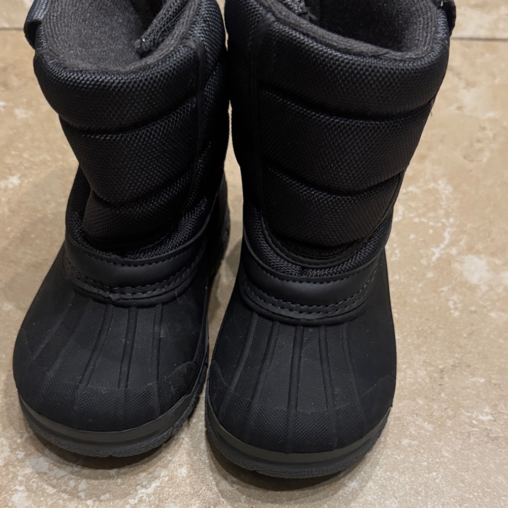 OshKosh B'gosh Black Kids Snow Boots